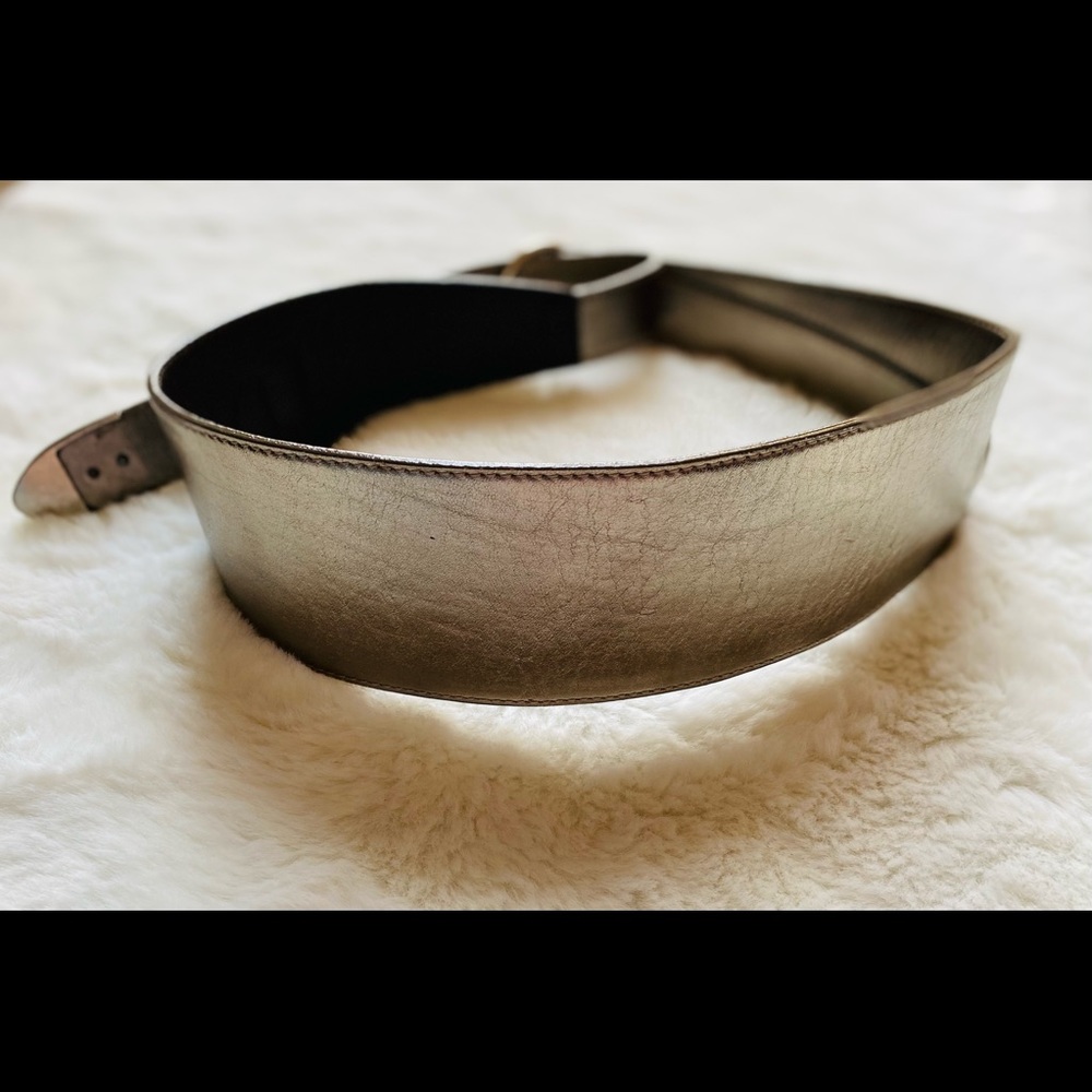 Oscar De La Renta Silver Leather Wide Belt - Picture 5 of 9